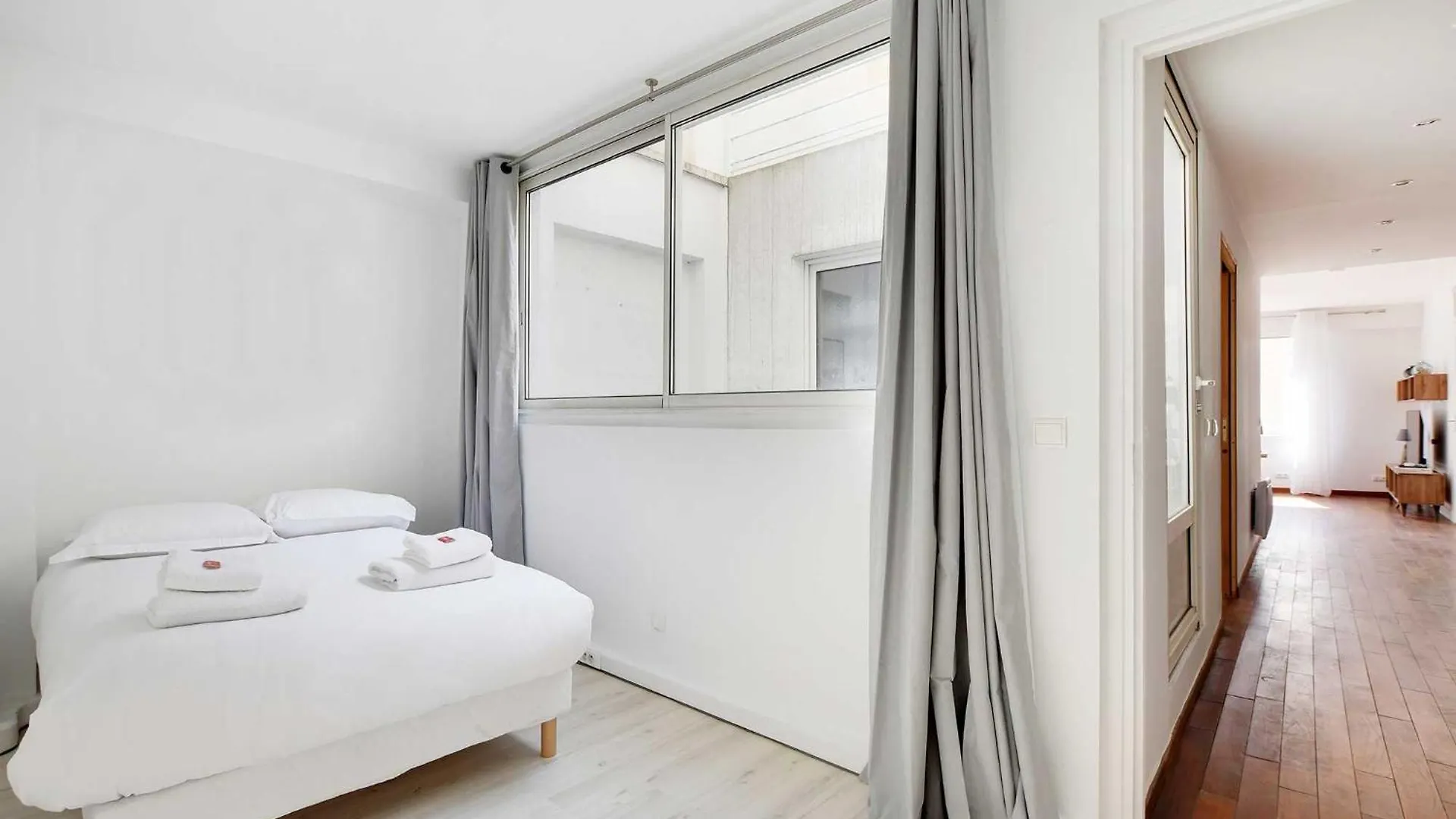 Charming Home Convention Serres Paris