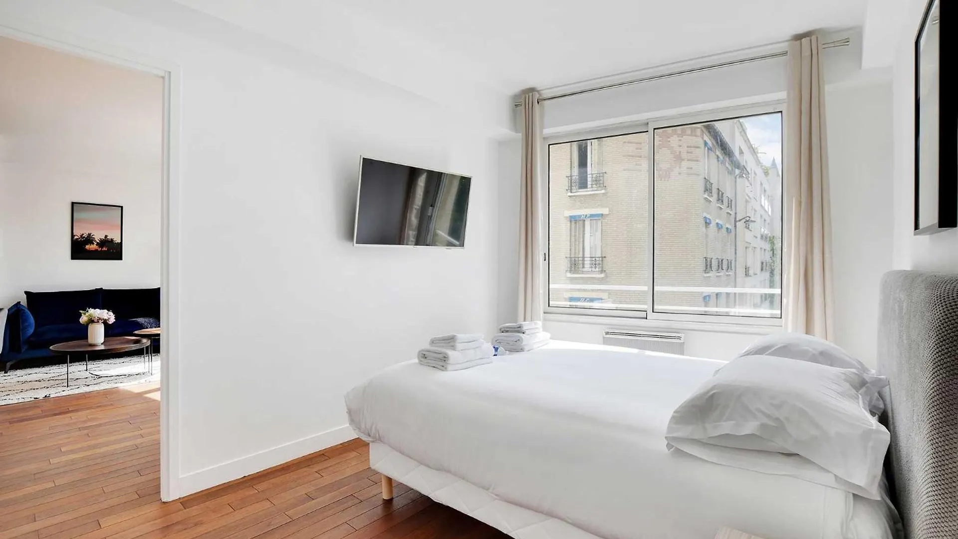 Charming Home Convention Serres Paris 0*,